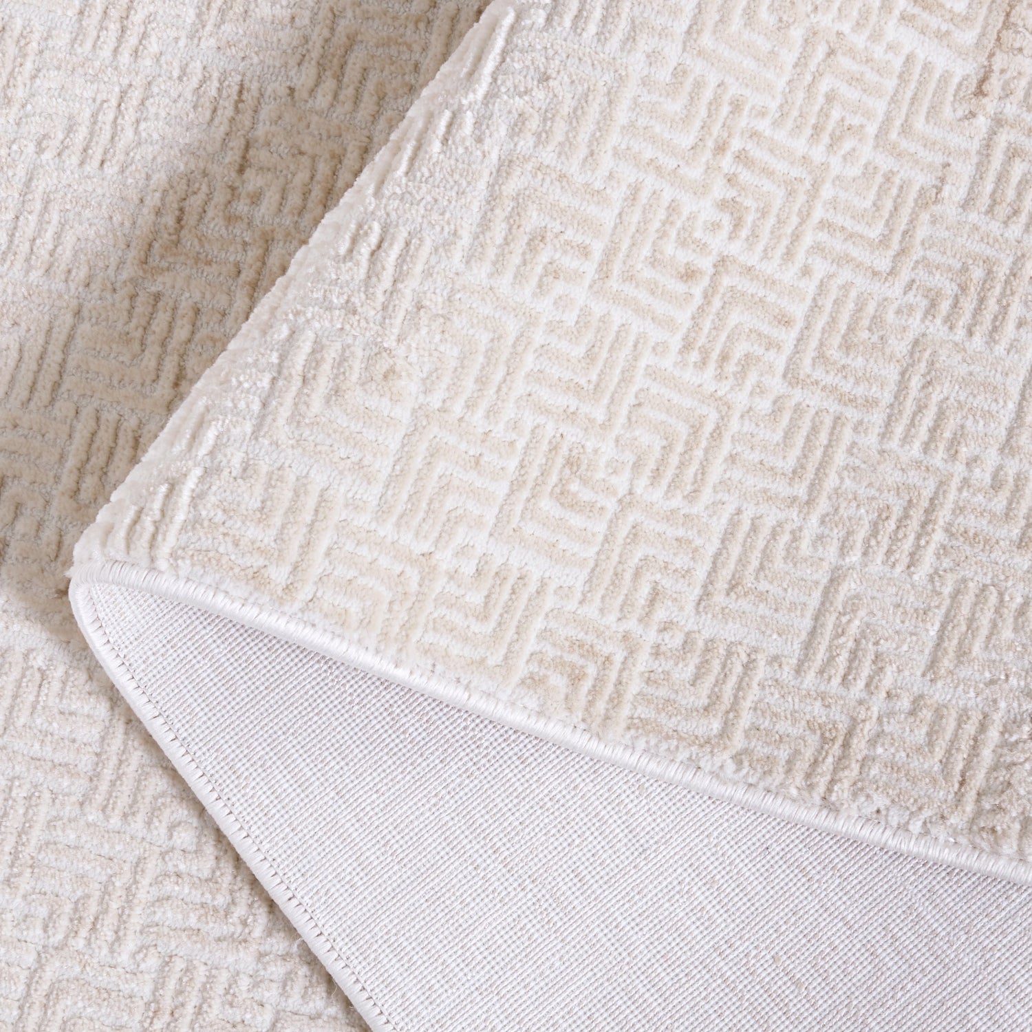 Safavieh Hanna Han110B Beige/Ivory Rug.