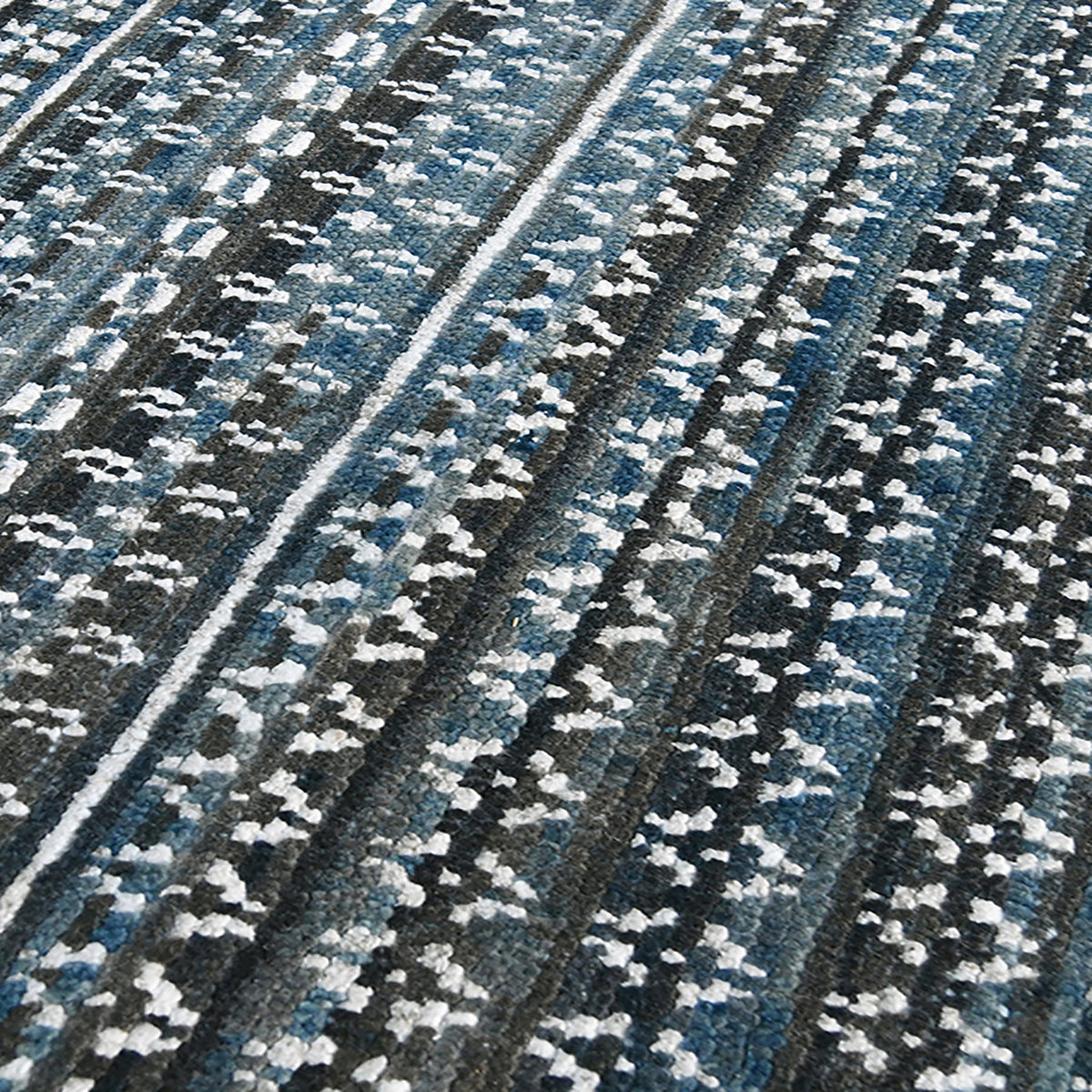 Amer Legacy LEG(V)-25 Ocean Blue area rug - close-up view