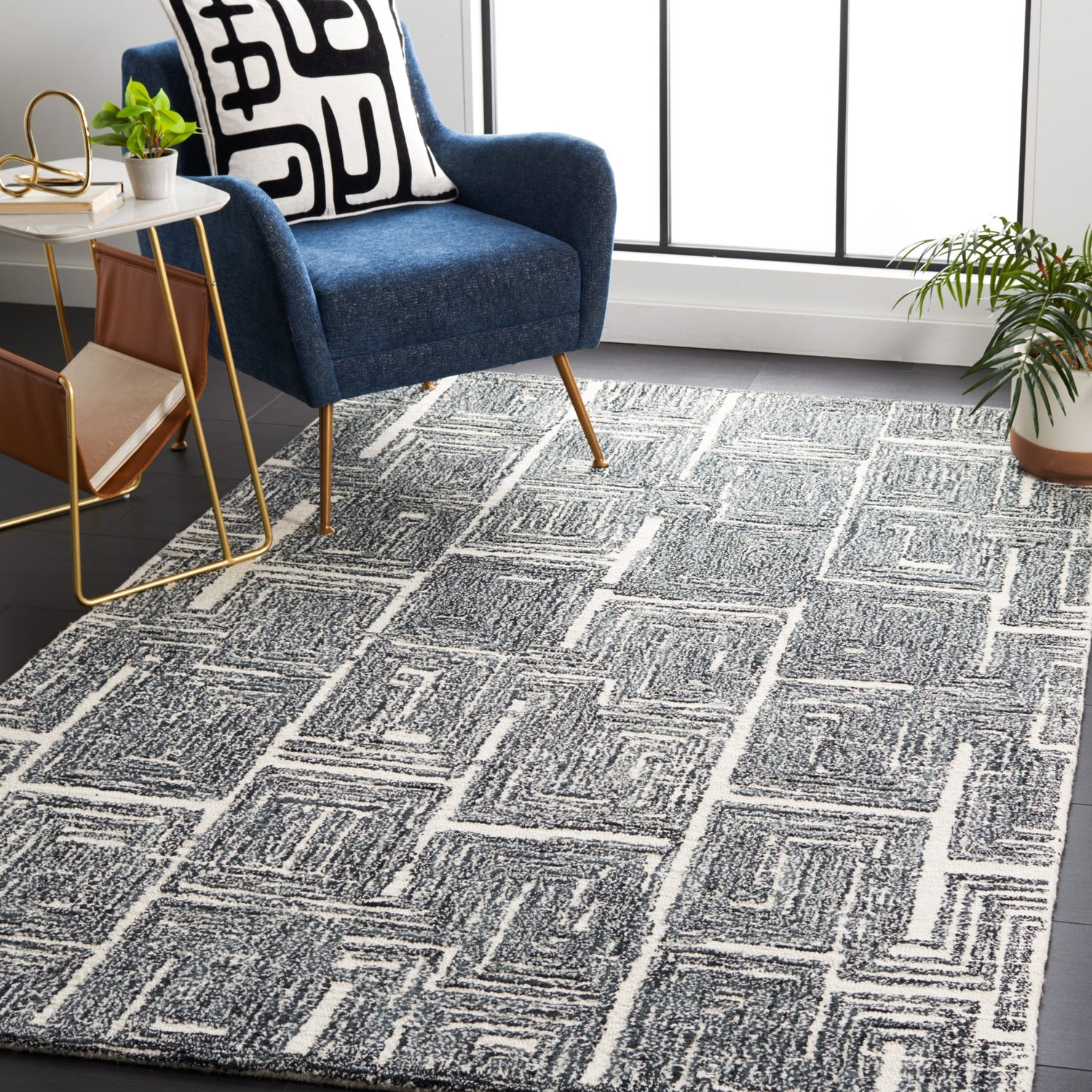 Safavieh Metro Met177Z Black/Ivory Rug.