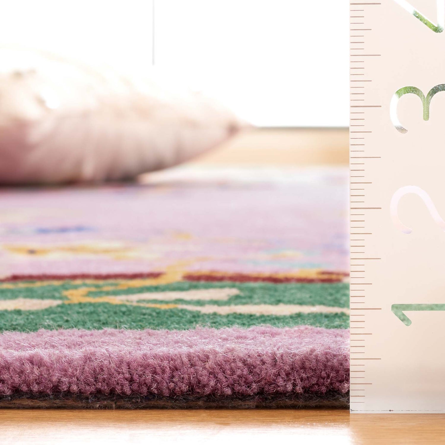 Safavieh Metro Met725V Purple/Green Rug.