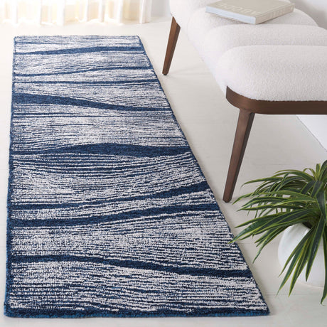 Safavieh Metro Met995N Navy/Ivory Rug.