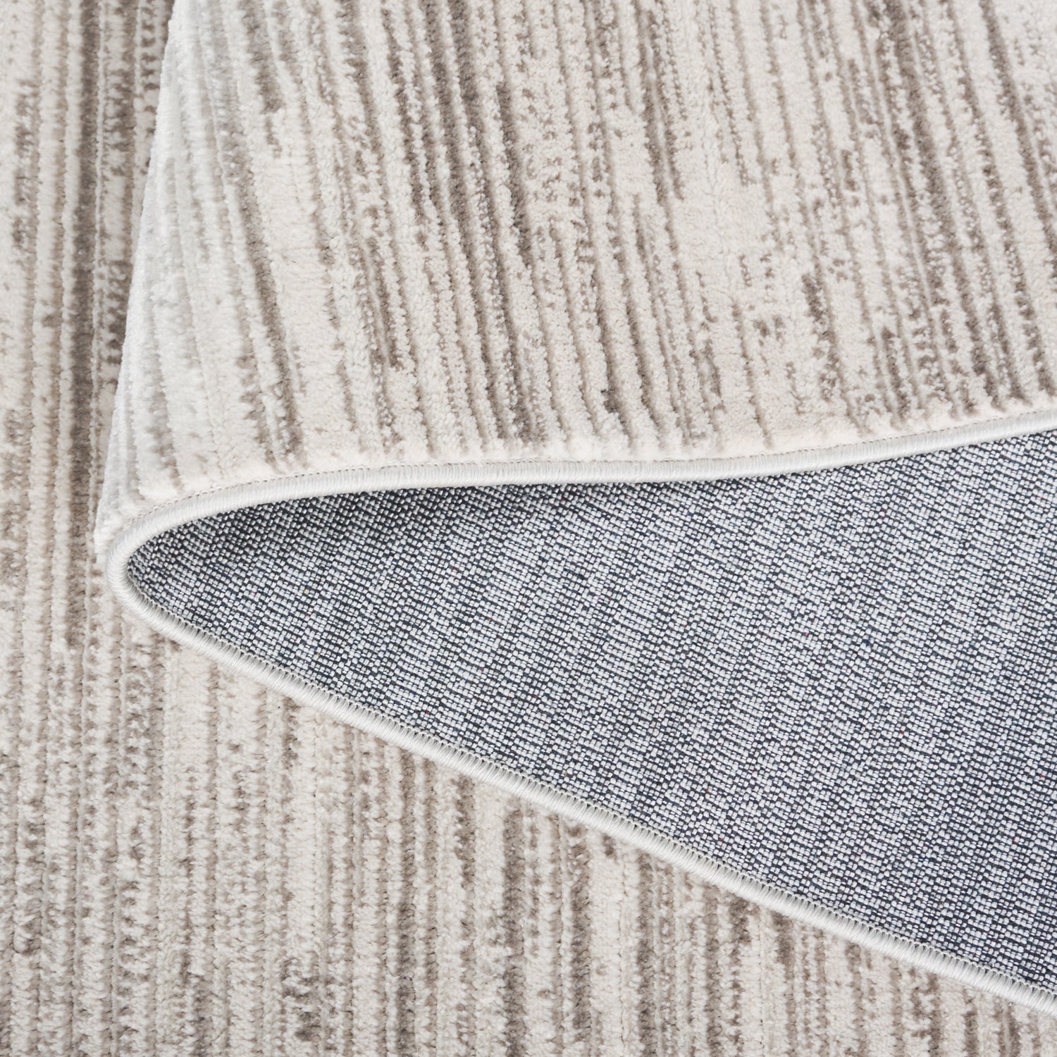 Safavieh Mila Mil224F Grey/Ivory Rug.