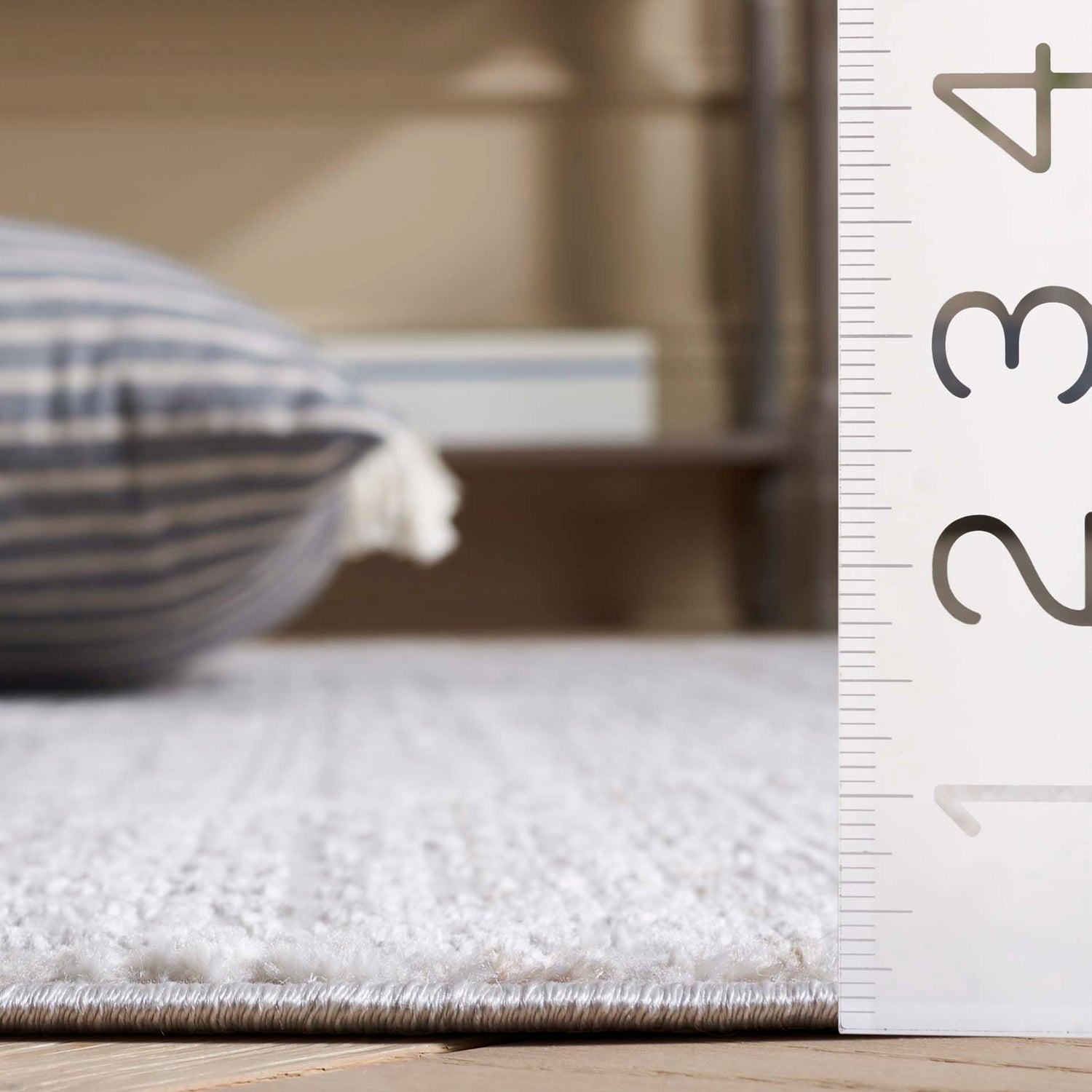 Safavieh Mila Mil234B Beige/Blue Rug.