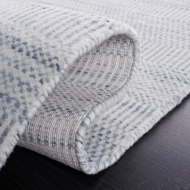 Safavieh Mirage Mir125F Light Grey/Ivory Rug.