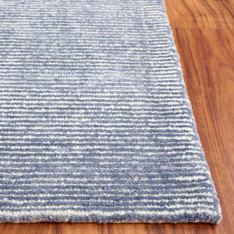 Safavieh Mirage Mir475L Light Blue Rug.