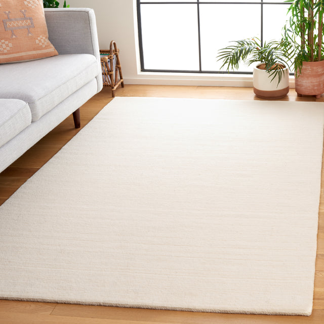 Safavieh Mirage Mir632A Ivory Rug.