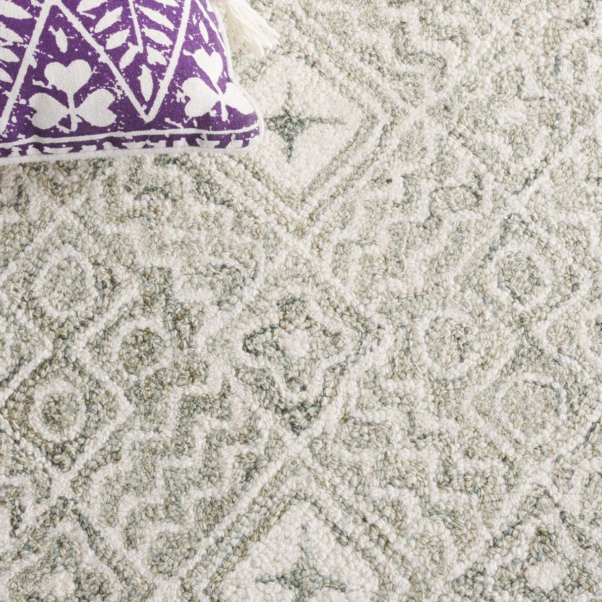 Safavieh Micro-Loop Mlp803G Silver/Ivory Rug.