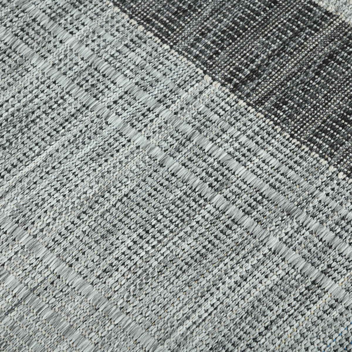 Amer Maryland MRY-7 Silver / Taupe Gray area rug - close-up view