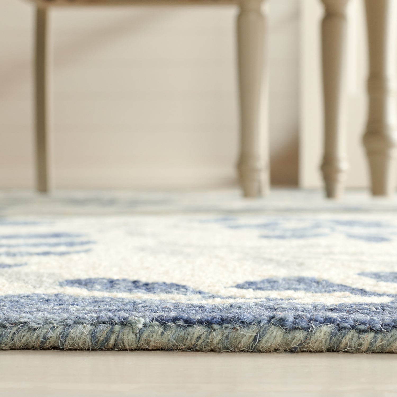 Safavieh Martha Stewart Msr3526A Ivory/Grey Rug.