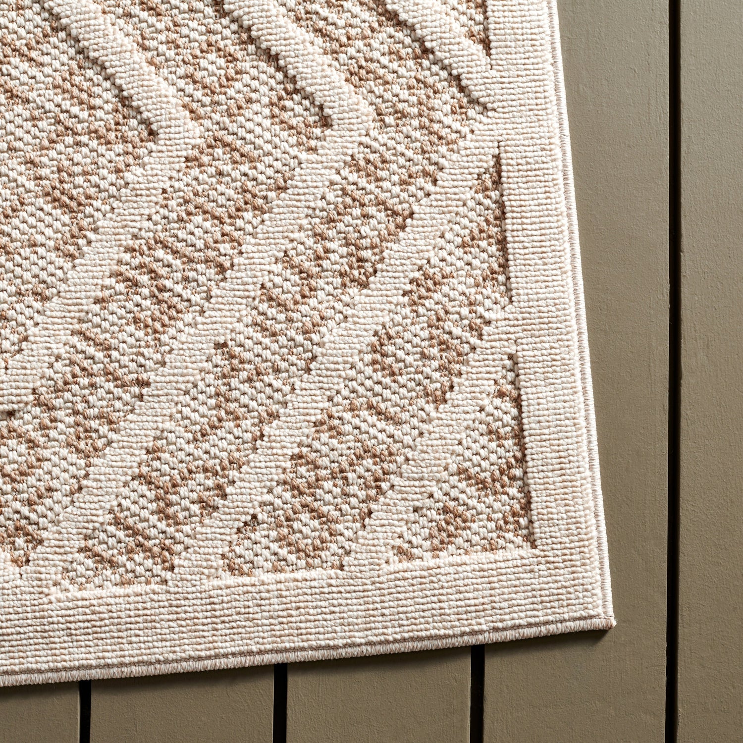 Safavieh Martha Stewart Global Msro218B Light Beige/Brown Rug.