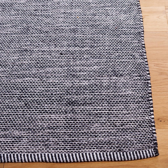 Safavieh Montauk Mtk701Z Black/Ivory Rug.