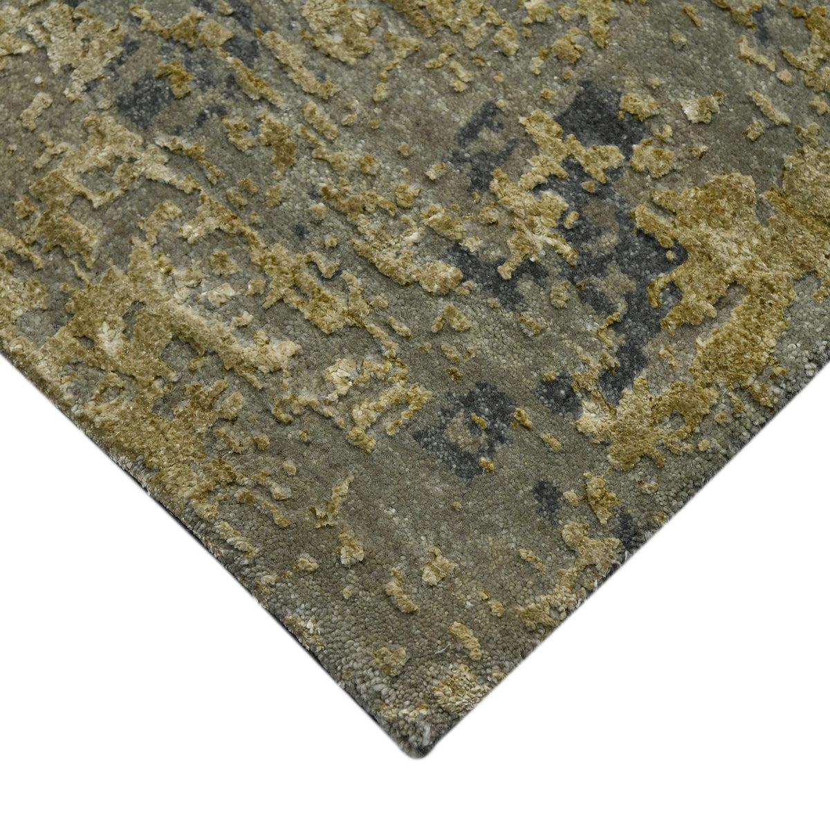 Amer Mystique MYS-30 Gold area rug - corner view