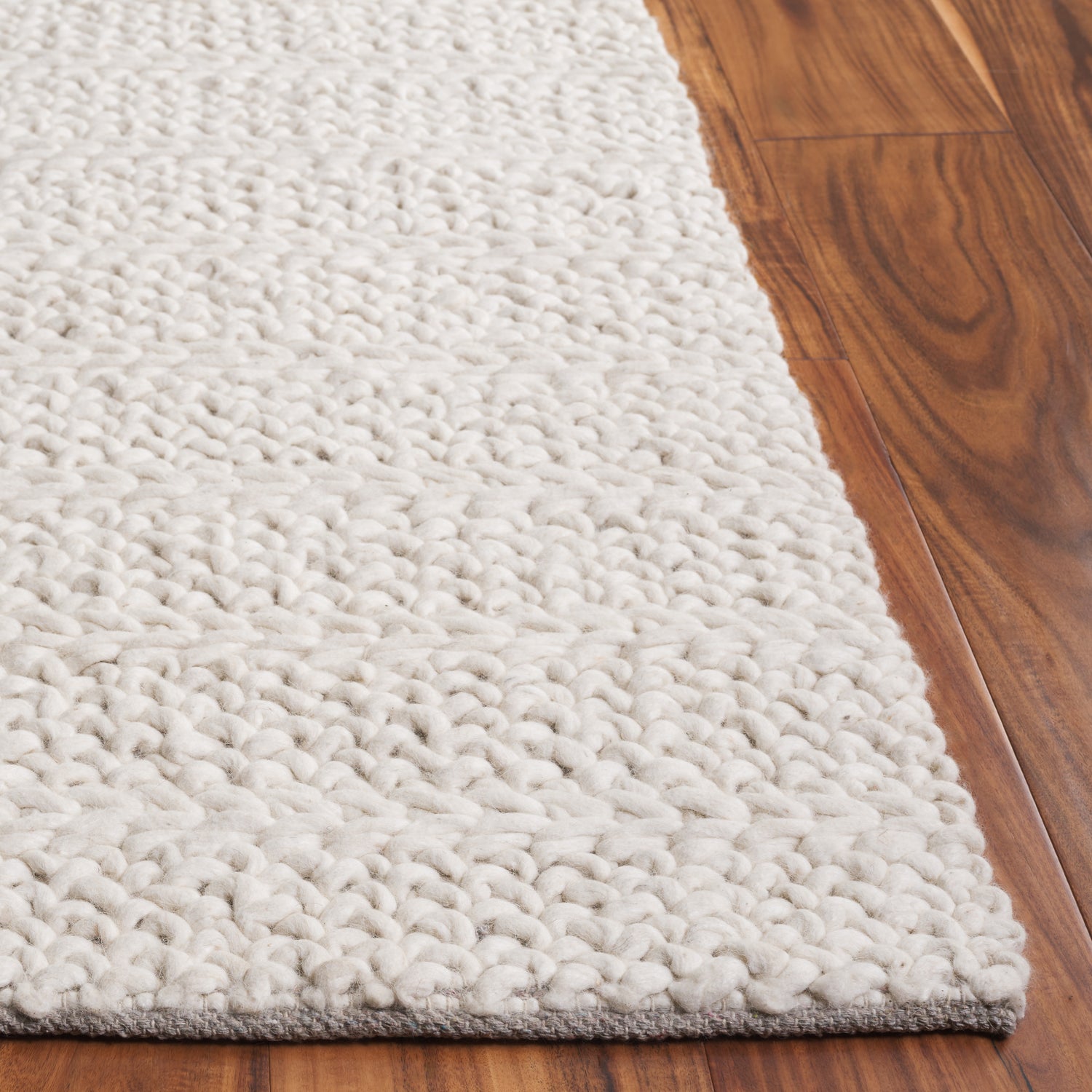 Safavieh Natura Nat702A Ivory Rug.