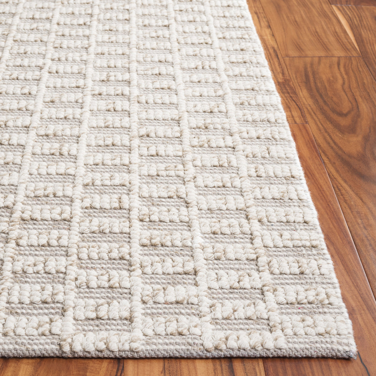 Safavieh Natura Nat703T Brown/Ivory Rug.