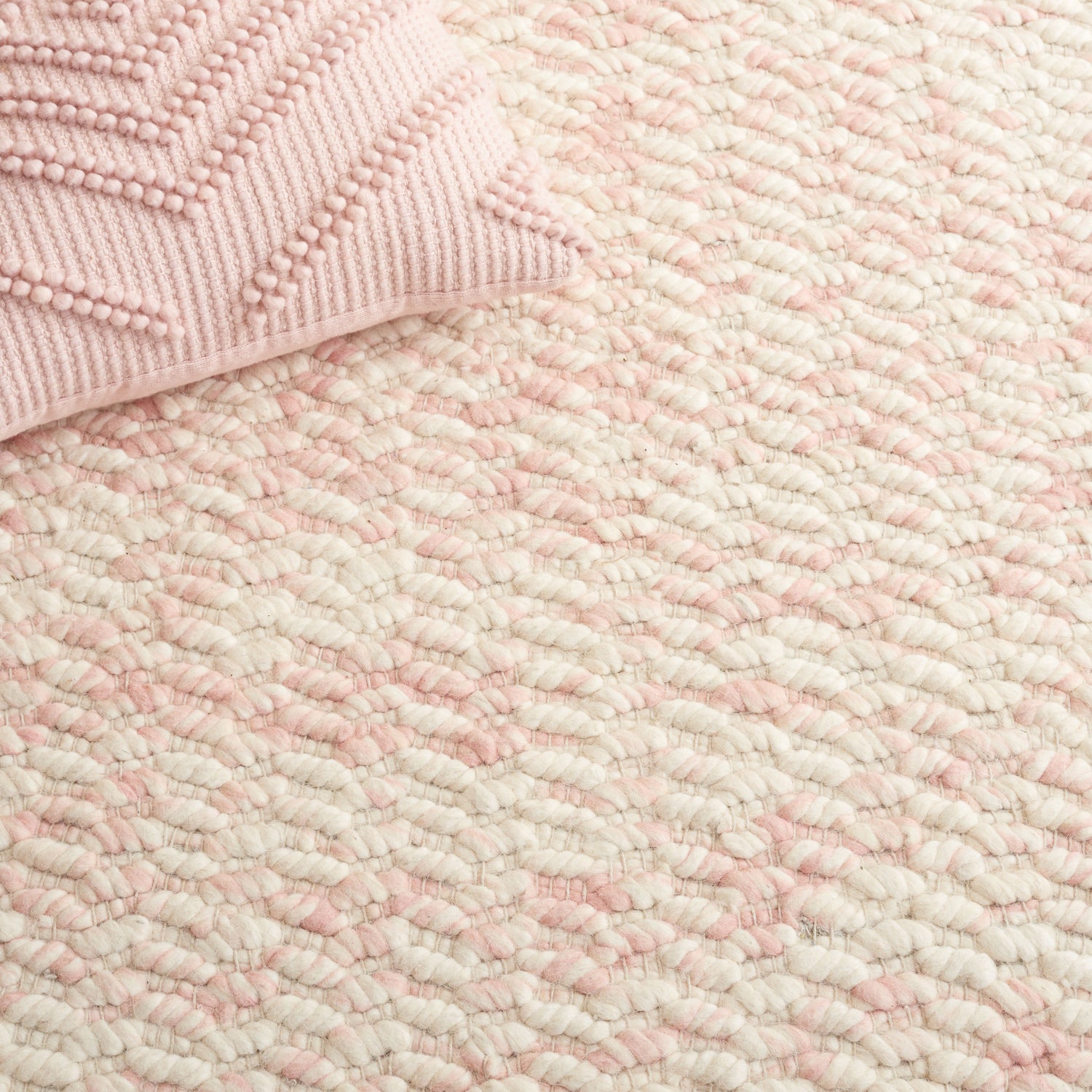 Safavieh Natura Nat717A Ivory/Pink Rug.