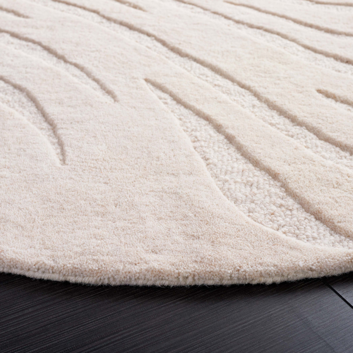 Safavieh Novelty Nov155A Ivory Rug.