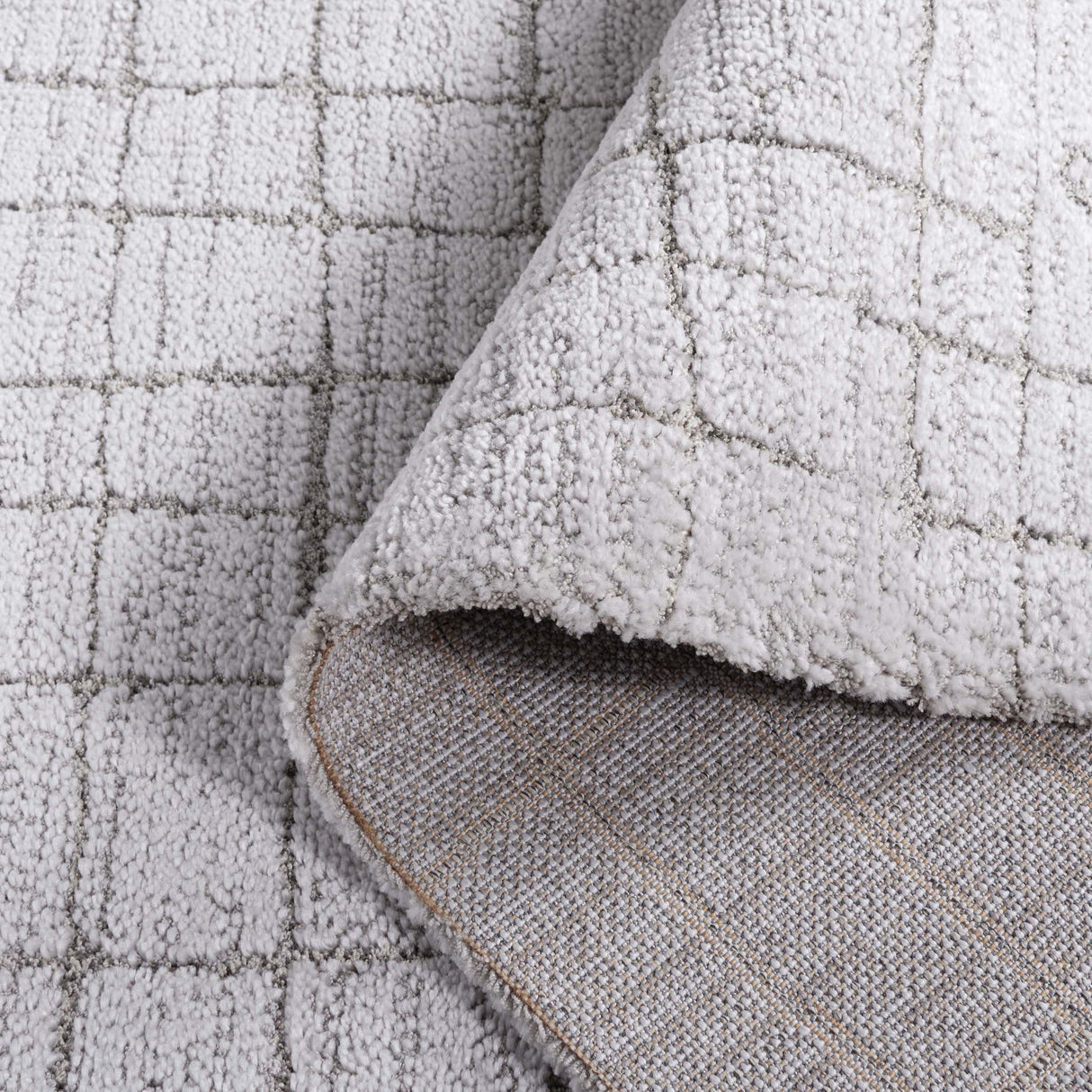 Safavieh Neptune Npe864F Light Grey/Grey Rug.