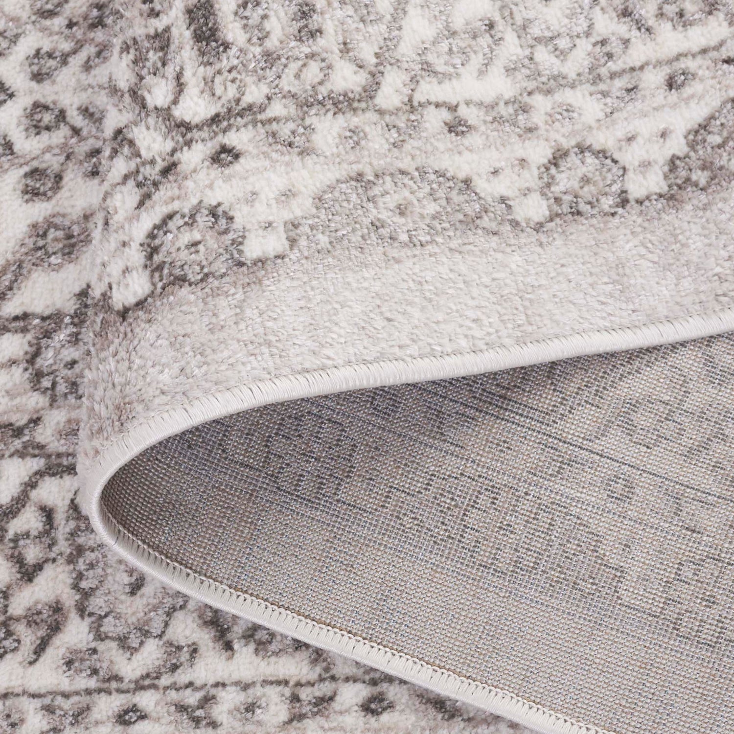 Safavieh Orchard Orc216A Ivory/Silver Rug.