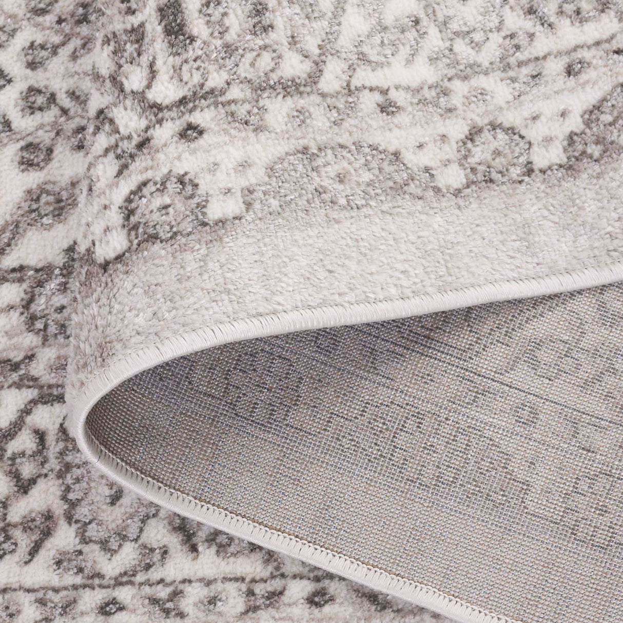 Safavieh Orchard Orc216A Ivory/Silver Rug.