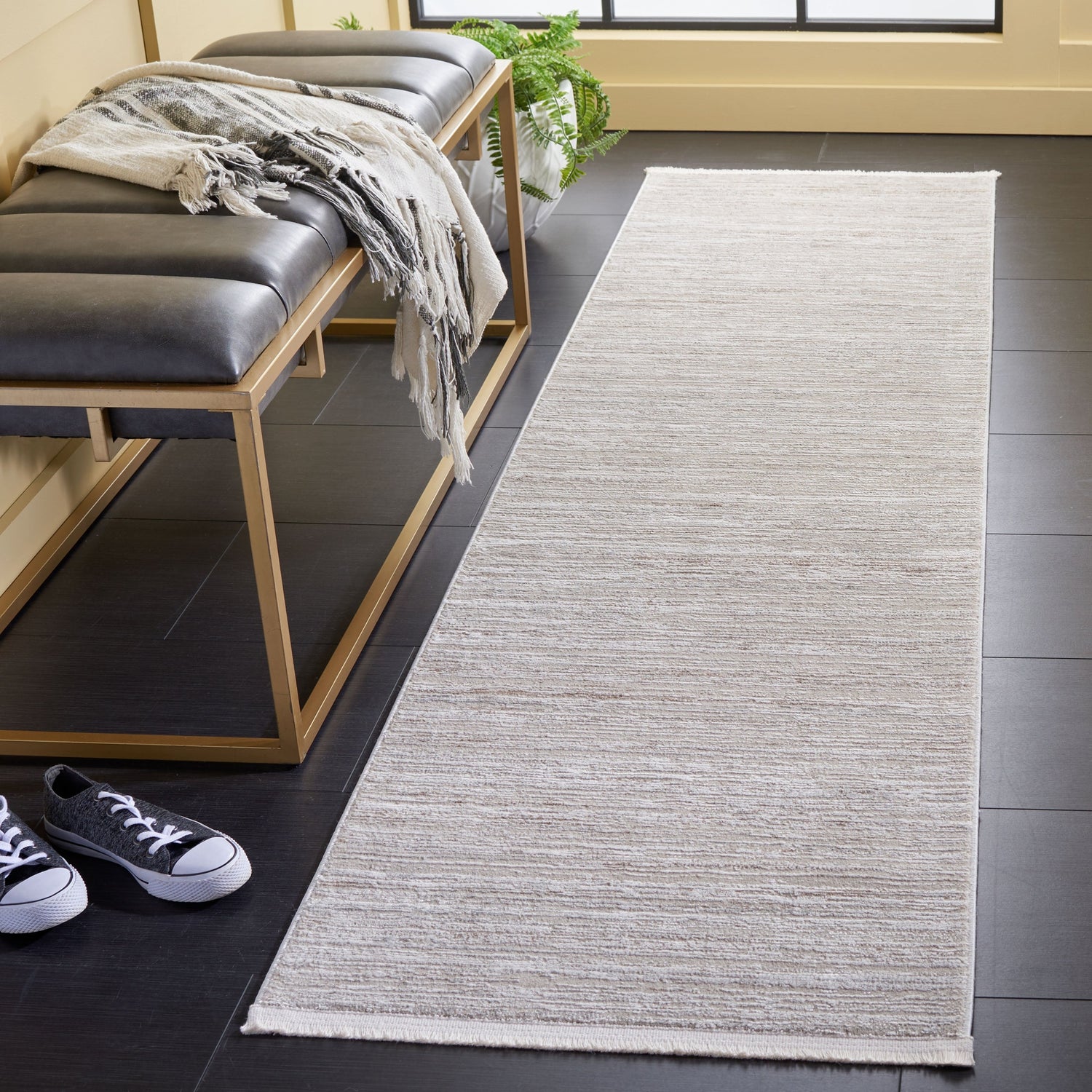 Safavieh Platinum Pla544B Beige/Ivory Rug.