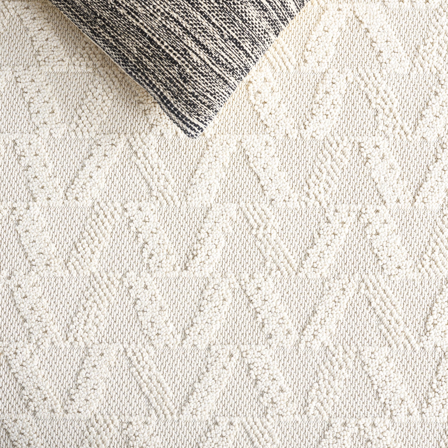 Safavieh Paros Pos116A Ivory Rug.