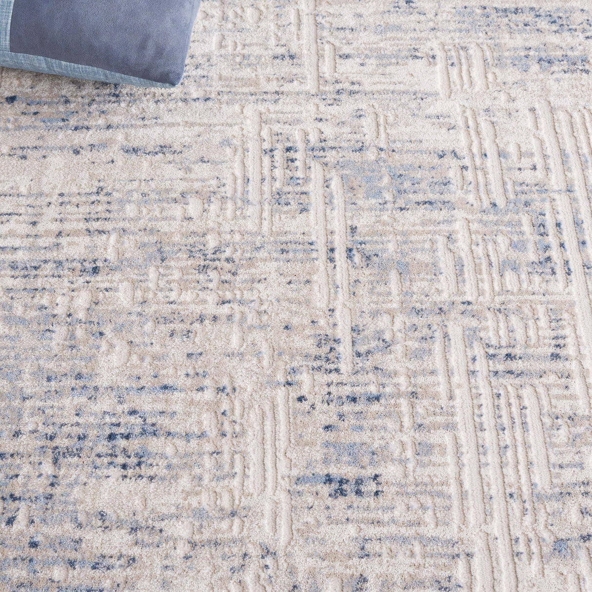 Safavieh Prestige Pte106A Ivory/Blue Rug.