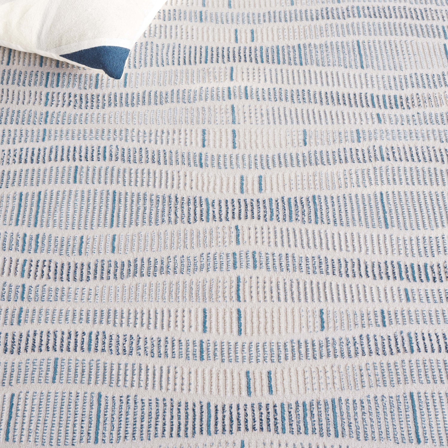 Safavieh Prestige Pte116B Beige/Blue Rug.
