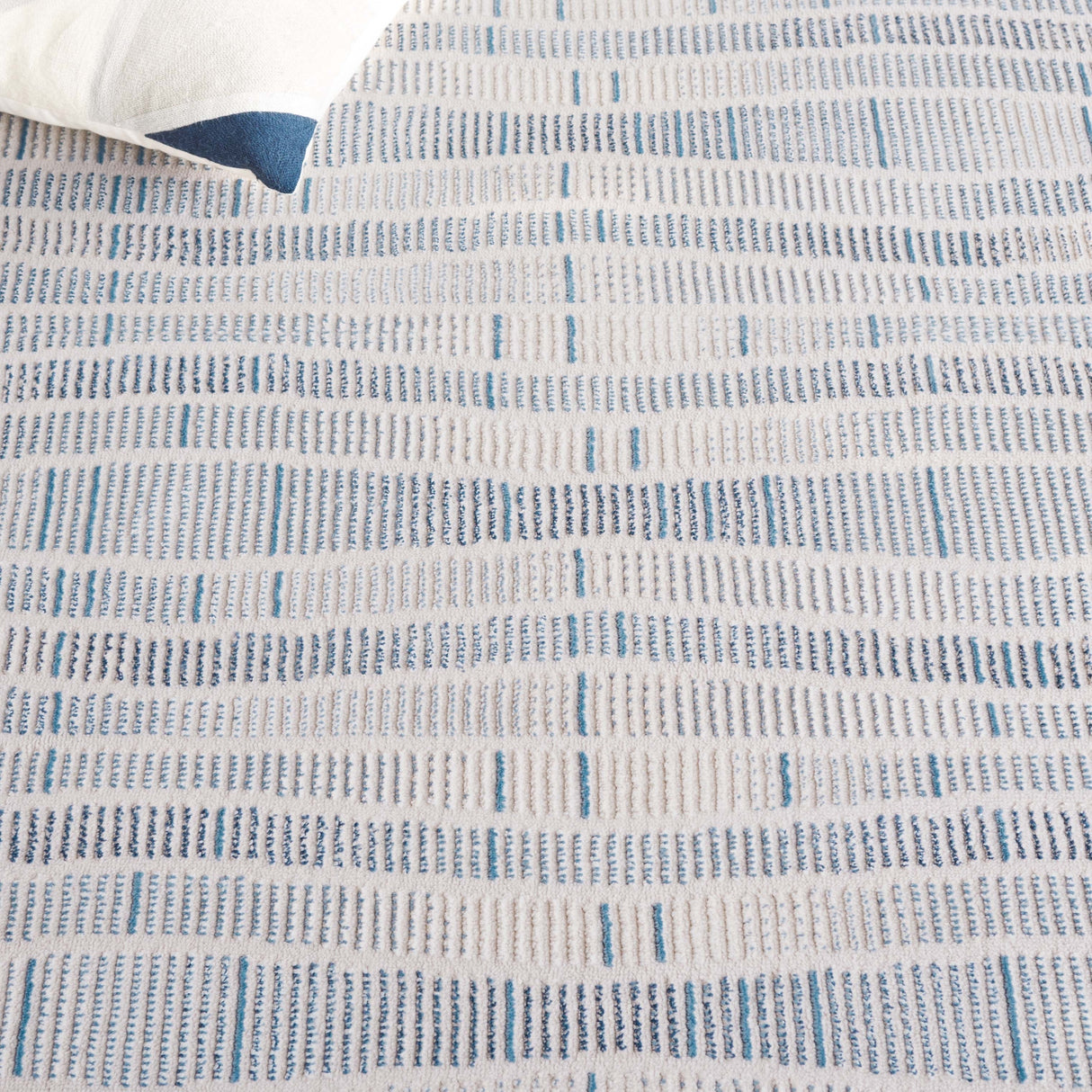 Safavieh Prestige Pte116B Beige/Blue Rug.