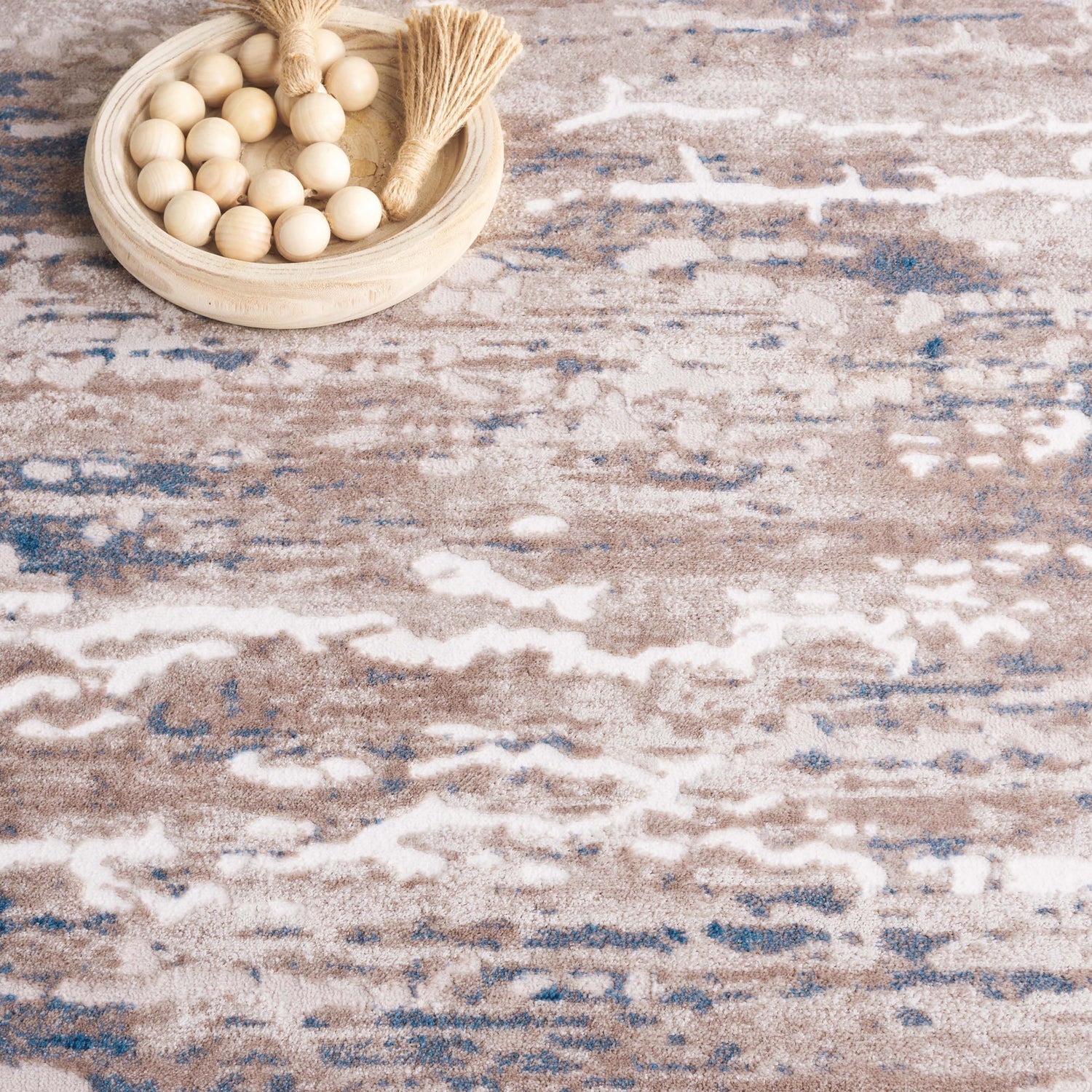 Safavieh Prestige Pte122A Ivory/Blue Rug.