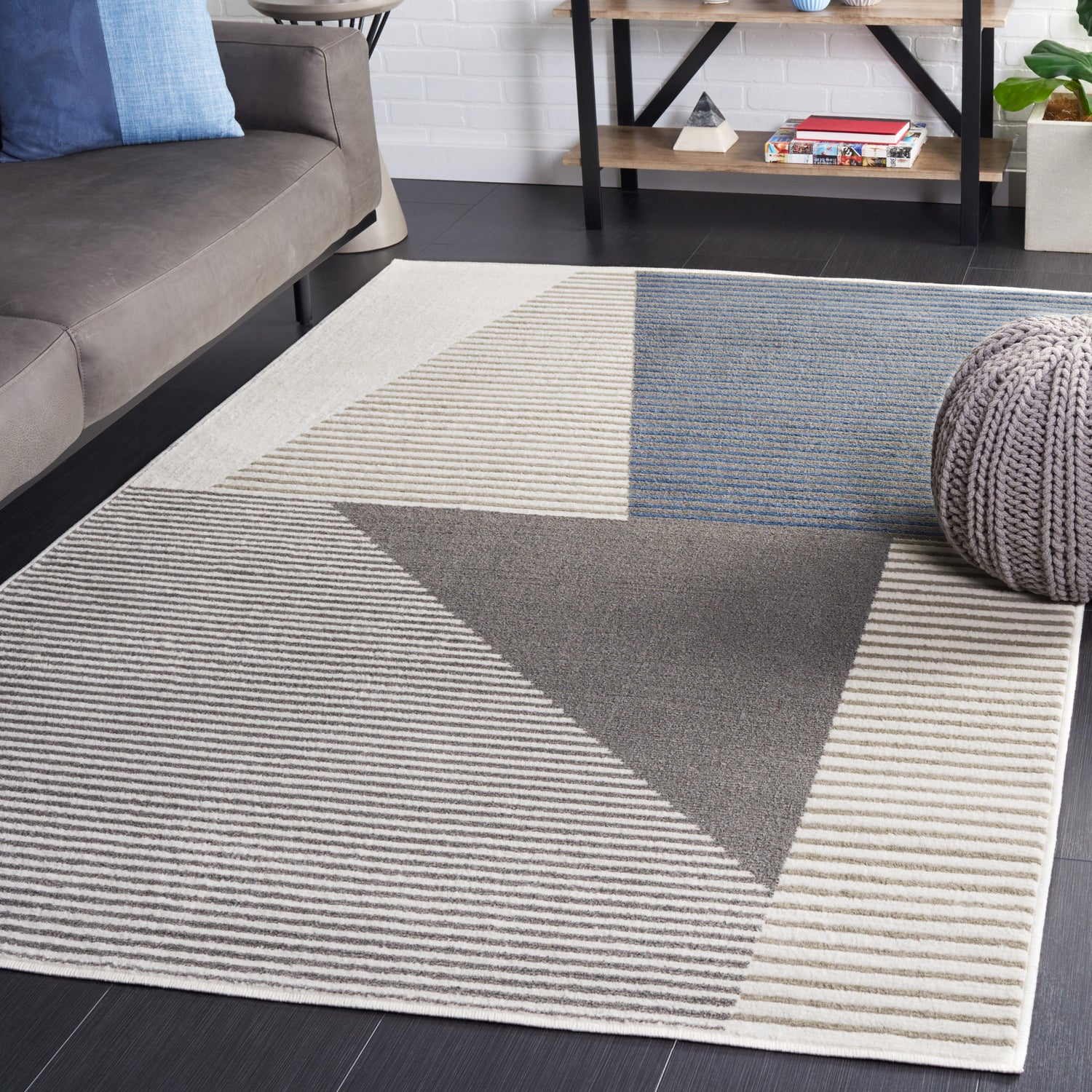 Safavieh Pyramid Pyr220A Ivory/Grey Navy Rug.