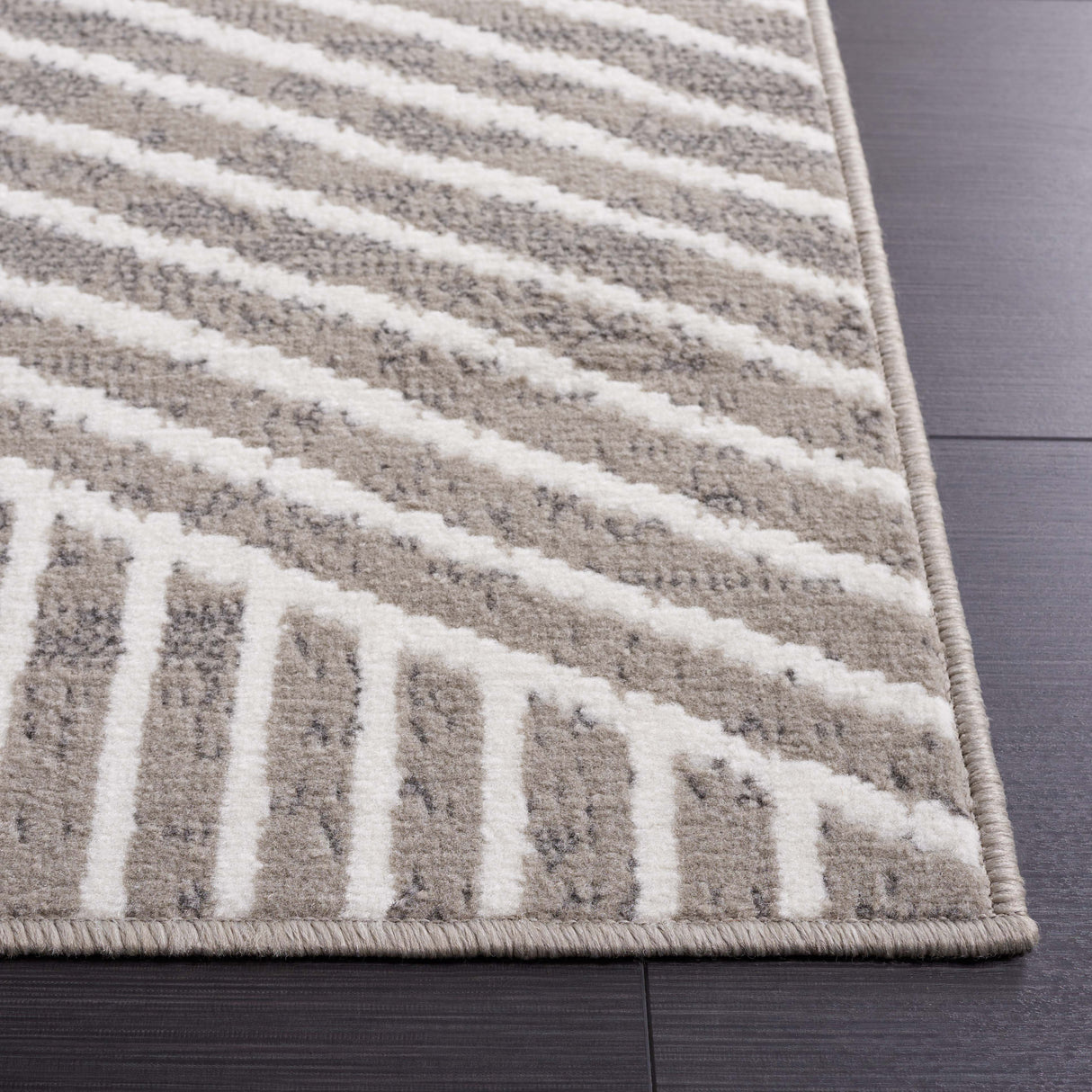Safavieh Pyramid Pyr241F Grey/Ivory Rug.