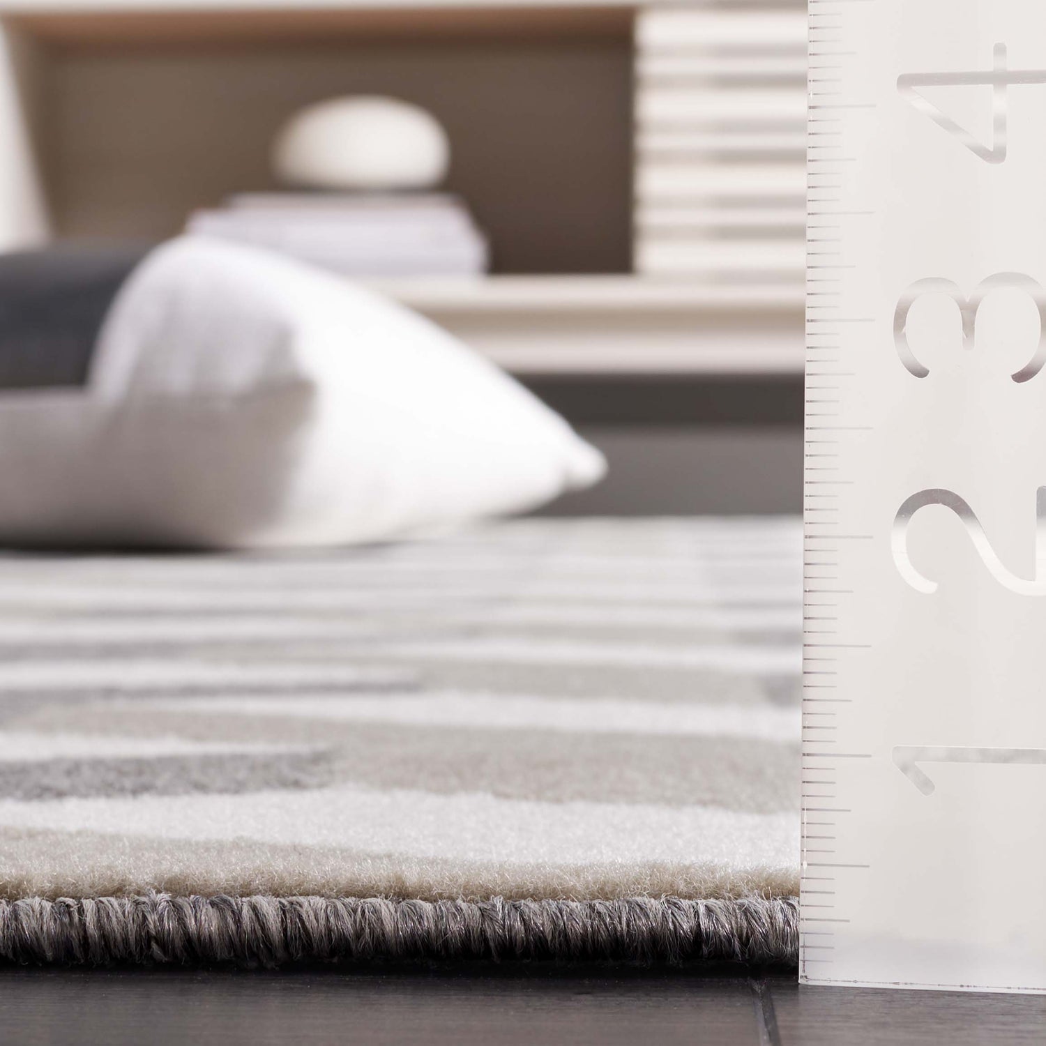 Safavieh Pyramid Pyr246F Grey/Ivory Rug.