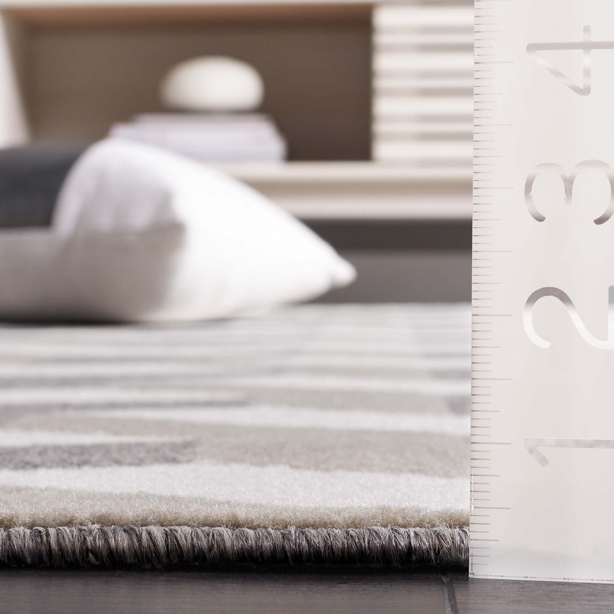 Safavieh Pyramid Pyr246F Grey/Ivory Rug.