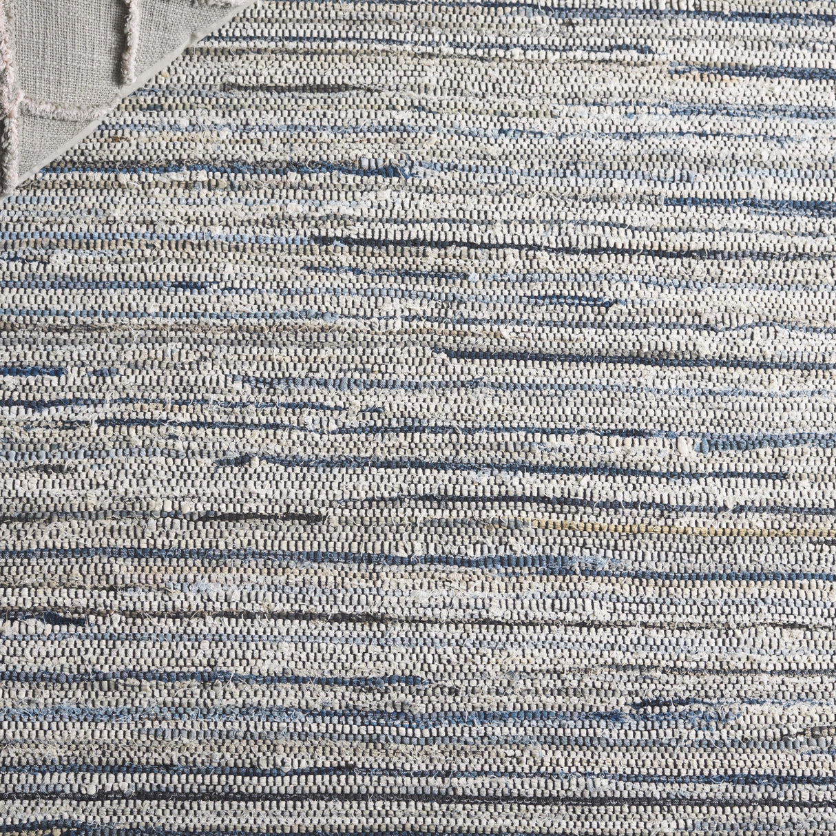 Safavieh Rag Rug Rar301L Light Blue/Black Rug.