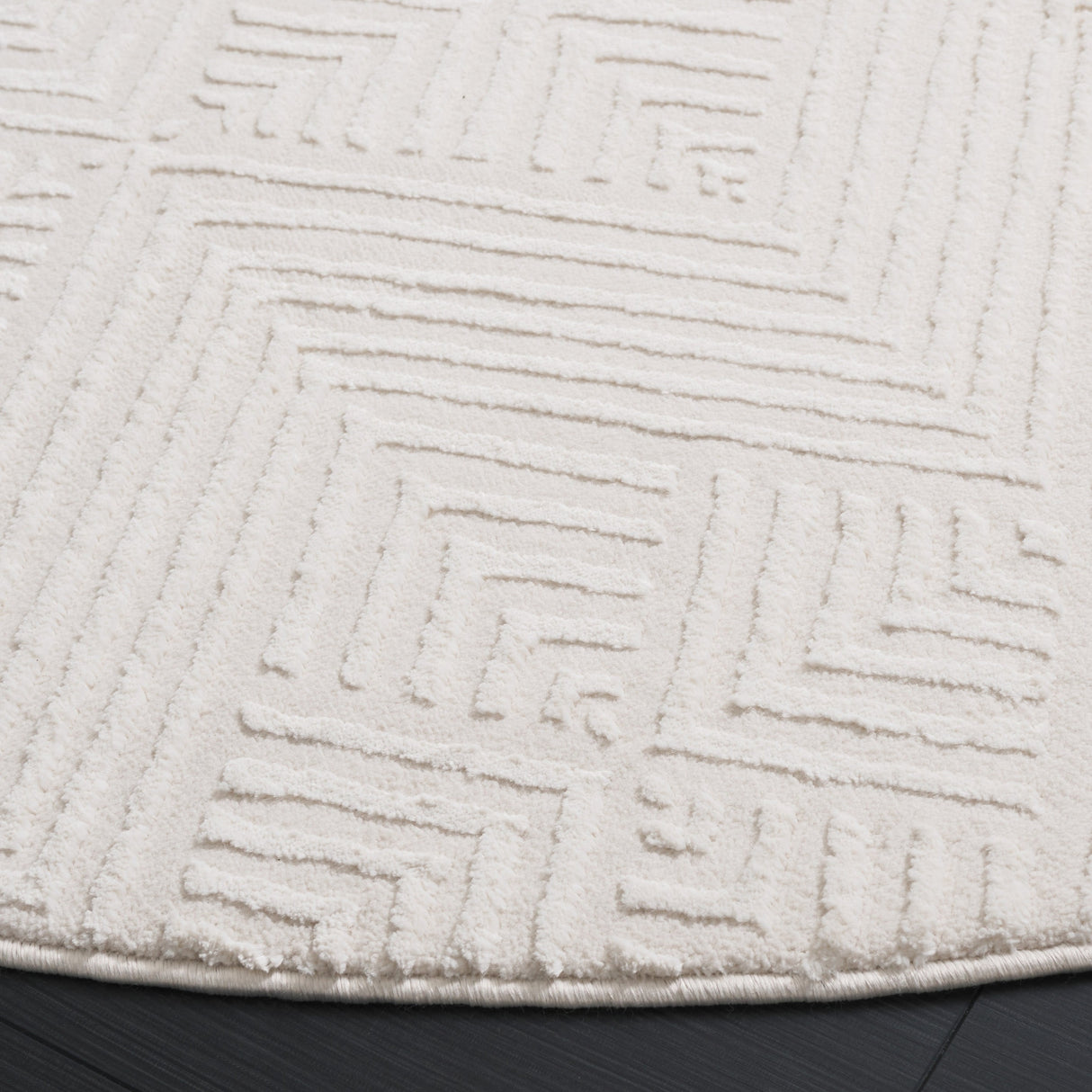 Safavieh Revive Rev116A Ivory Rug.