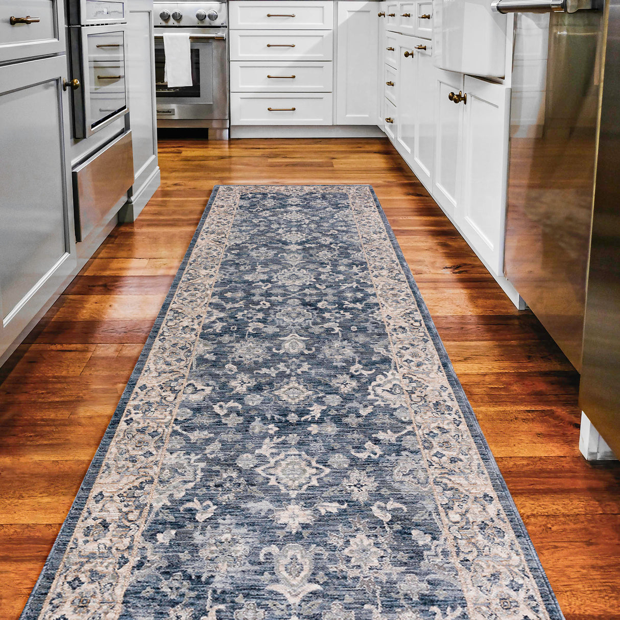 Dalyn Regal RG3 Machine Made Traditional Blue Rug