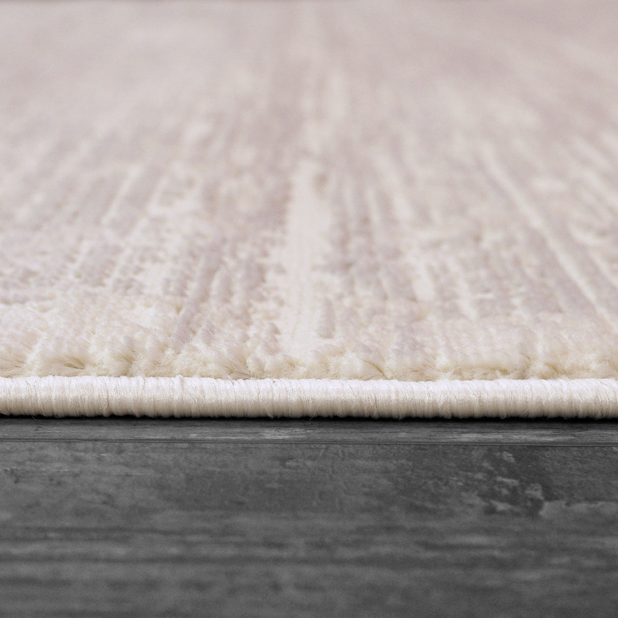 Dynamic Rugs Rori 9357 Power Loomed Modern Ivory/Light Grey Rug