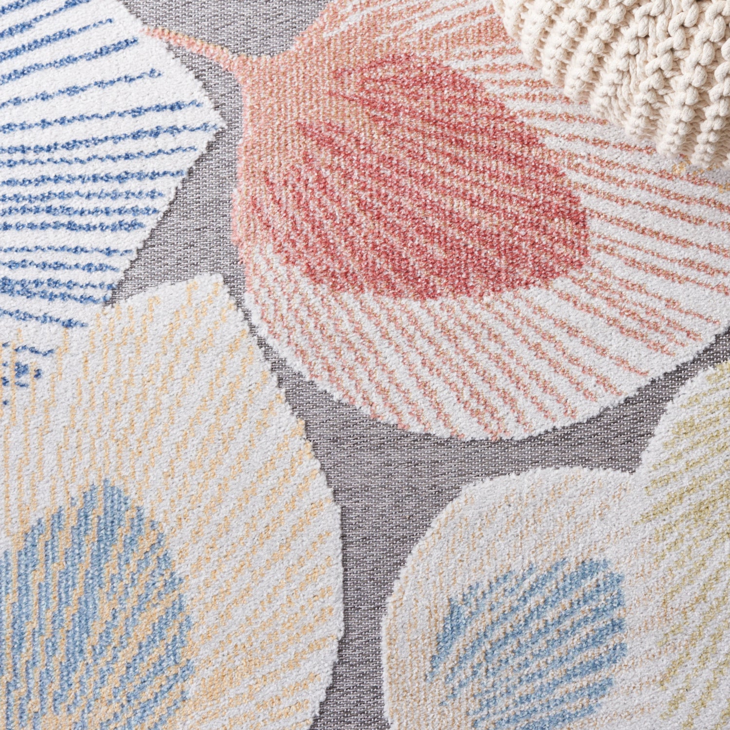 Safavieh Sarasota Sar110A Beige/Grey Rug.