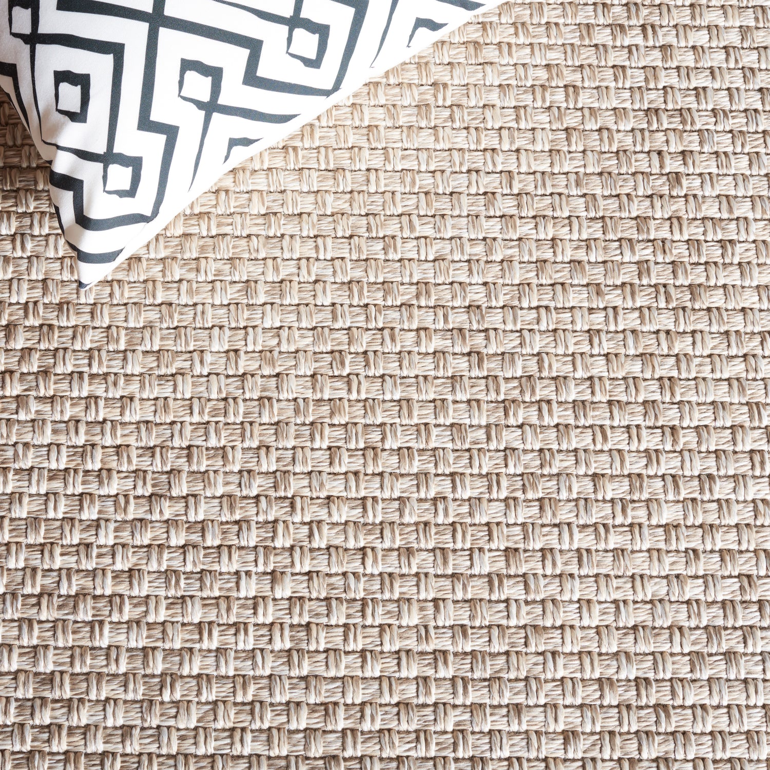 Safavieh Sisal All-Weather Saw460C Beige Rug.