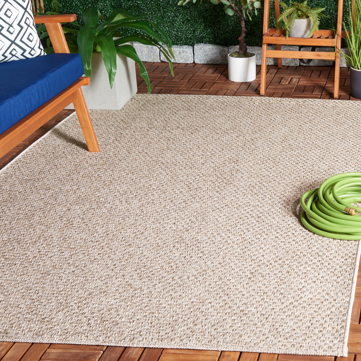 Safavieh Sisal All-Weather Saw460C Beige Rug.