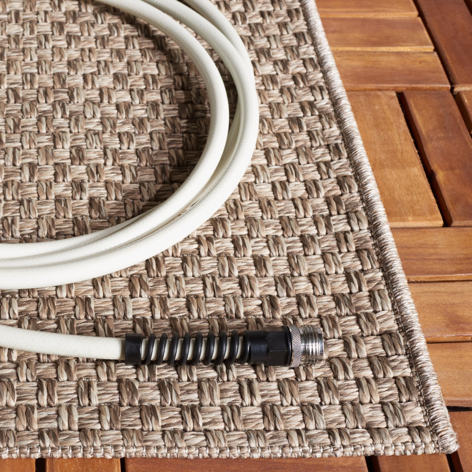 Safavieh Sisal All-Weather Saw460T Brown Rug.