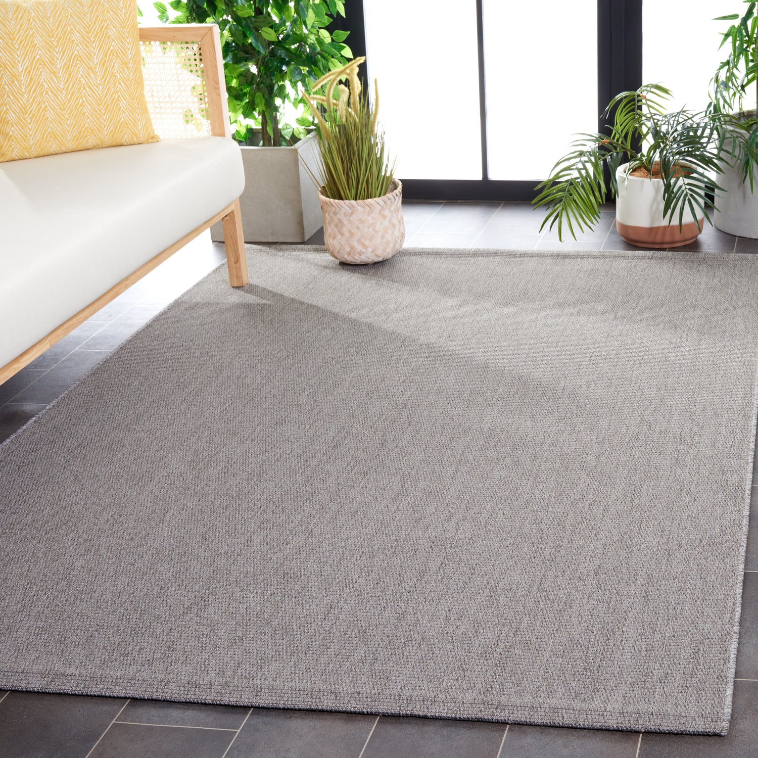 Safavieh Sisal All-Weather Saw642F Grey Rug.