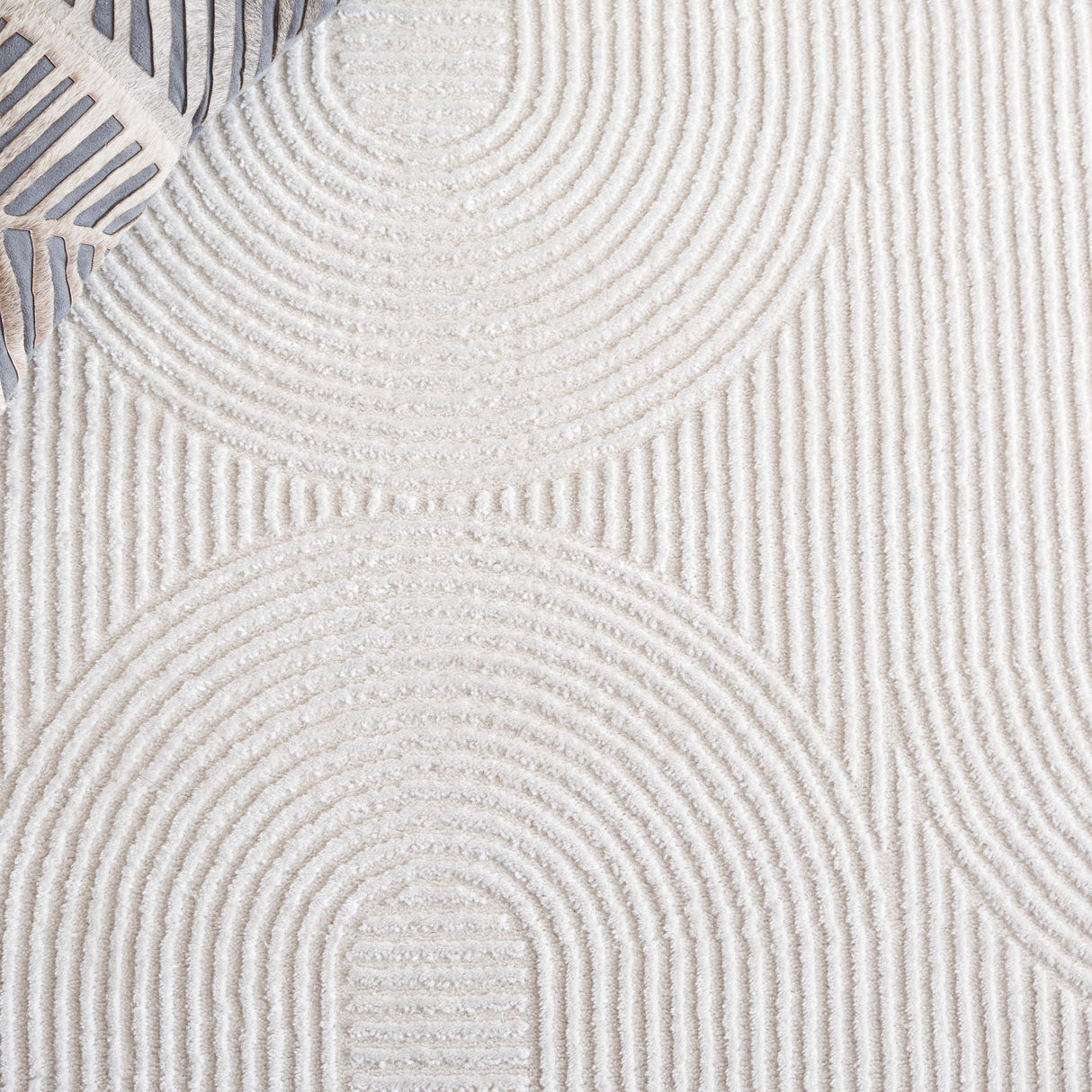 Safavieh Saylor Say110A Ivory Rug.