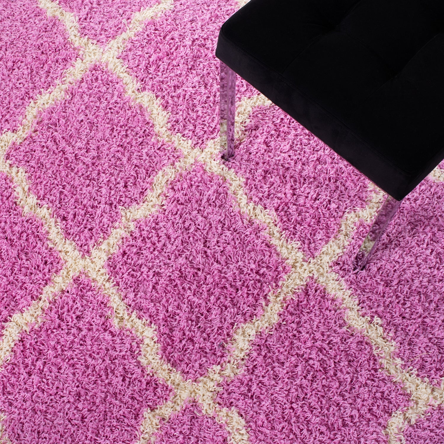 Safavieh Sgd-Dallas Shag Sgds257I Pink/Ivory Rug.