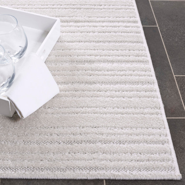 Safavieh Stella Sta100B Ivory Rug.