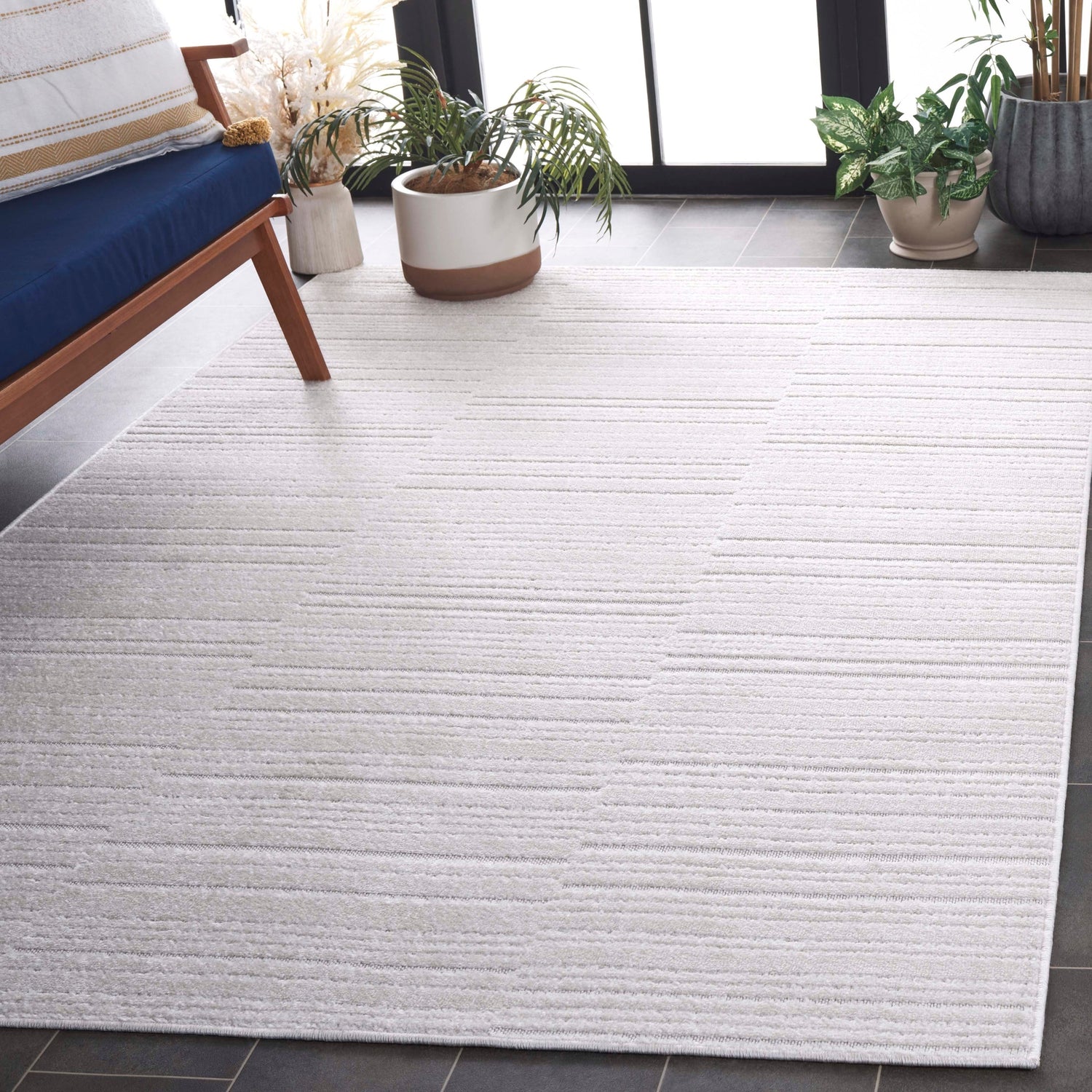 Safavieh Stella Sta100B Ivory Rug.