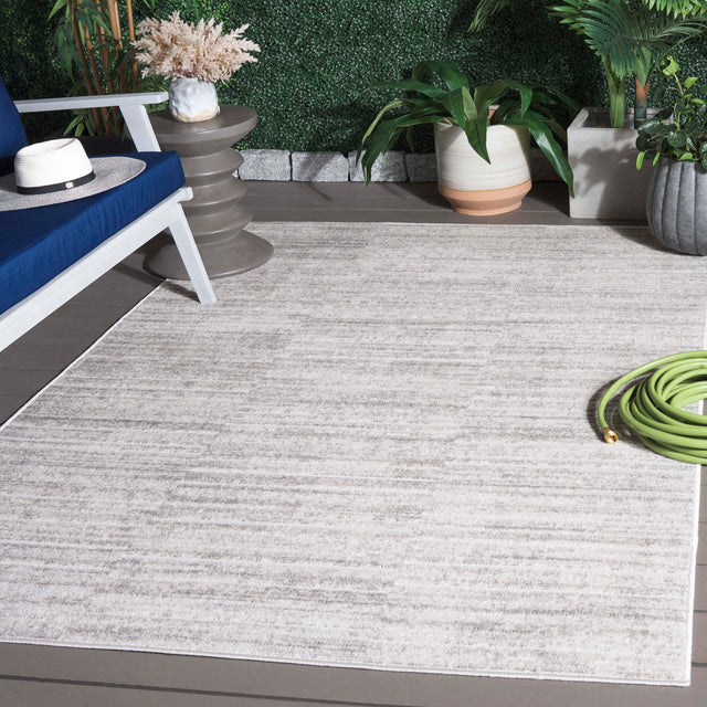 Safavieh Stella Sta101B Ivory/Grey Rug.