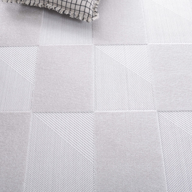 Safavieh Stella Sta102B Ivory Rug.