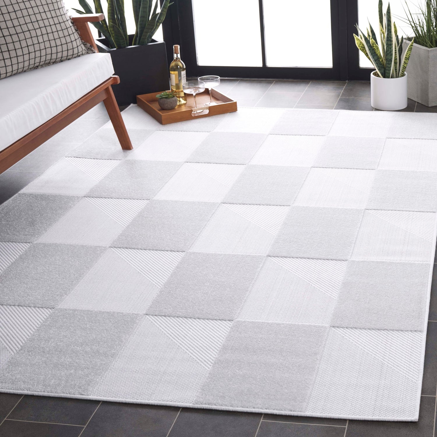 Safavieh Stella Sta102B Ivory Rug.