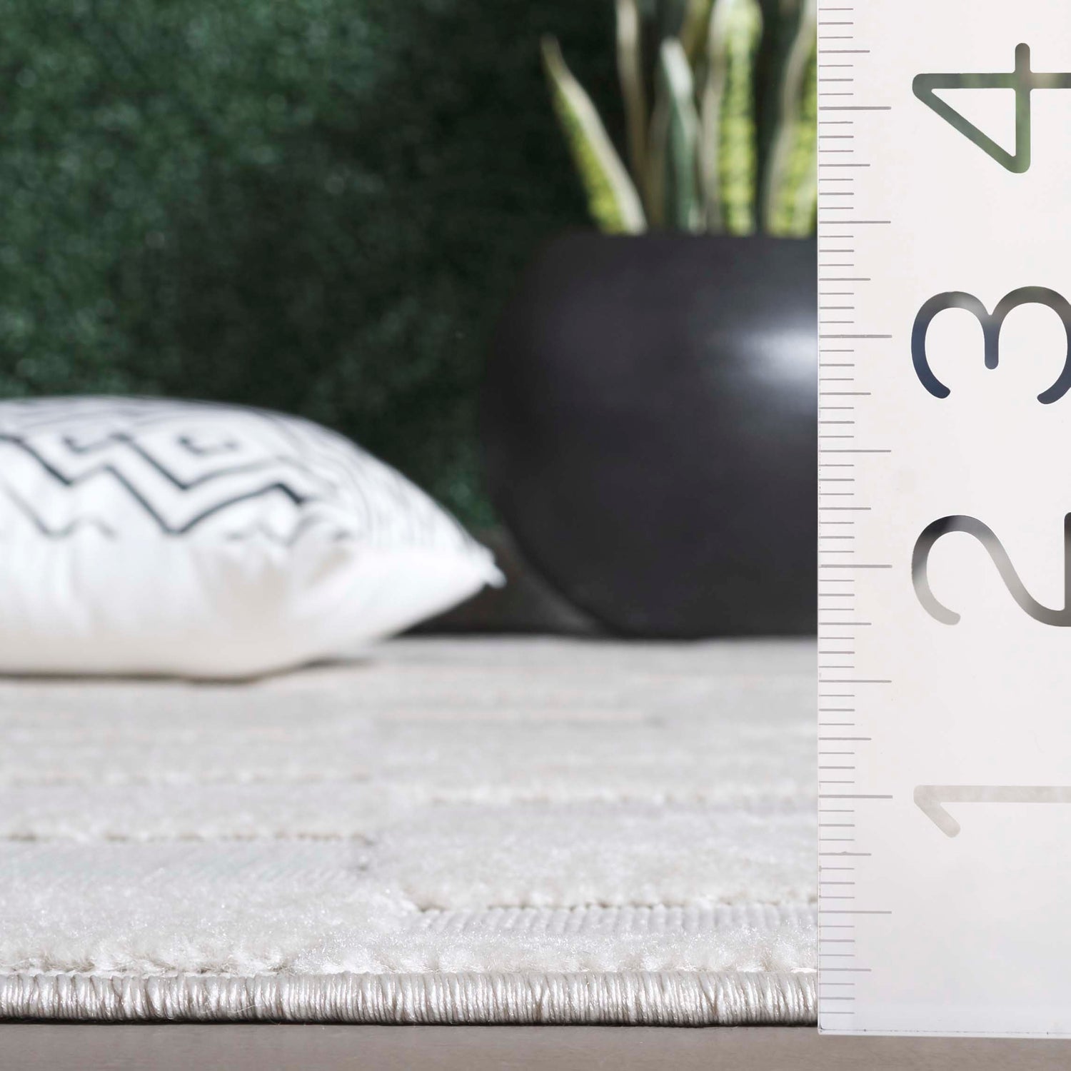 Safavieh Stella Sta104B Ivory Rug.